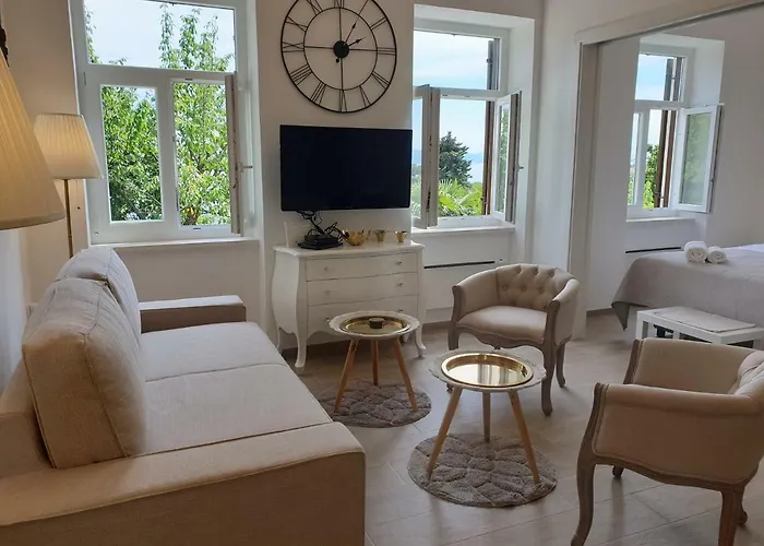 Appartamento Alex - Sea View By Irundo