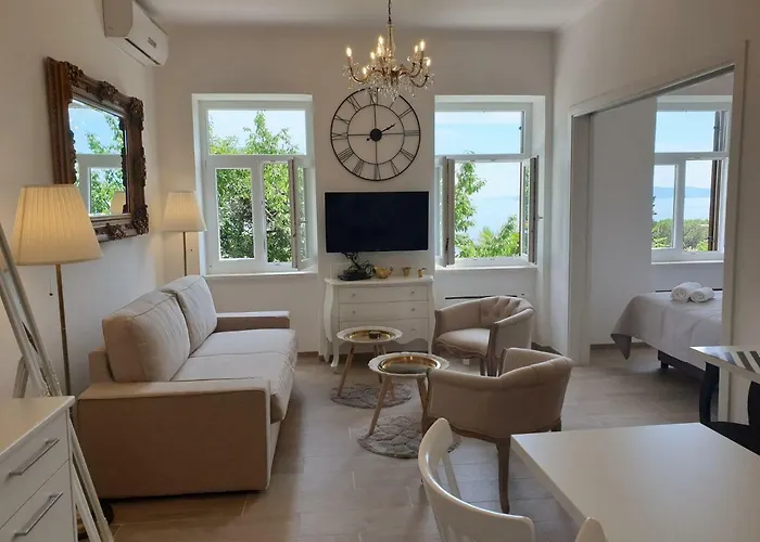 Apartment Alex - Sea View By Irundo *